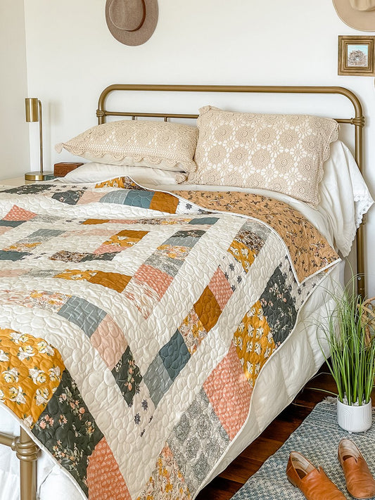 Roundabout cover quilt from Sharon Holland Designs